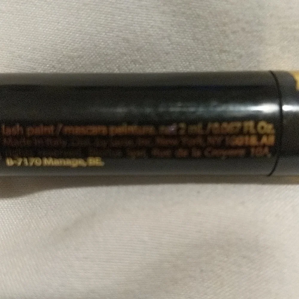 Tarte Lash Paint - Picture 2 of 2